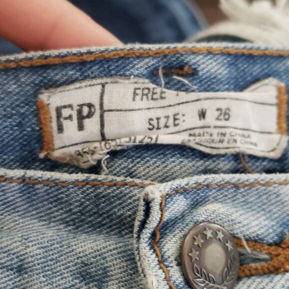 Free People shark bite Distressed Frayed Shorts 26 - Picture 4 of 6